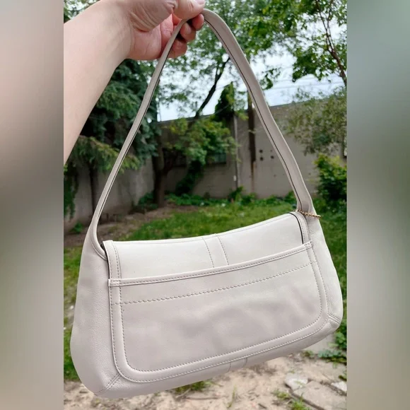 ❌SOLD FB❌100% Authentic Y2K Coach Ergo Belted Flap Shoulder Bag Off White 11263 - Picture 7 of 12